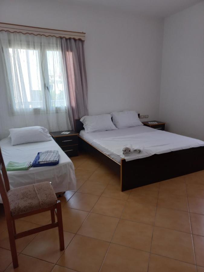 Apartament Gloria&Mitati โอริคูม ภายนอก รูปภาพ