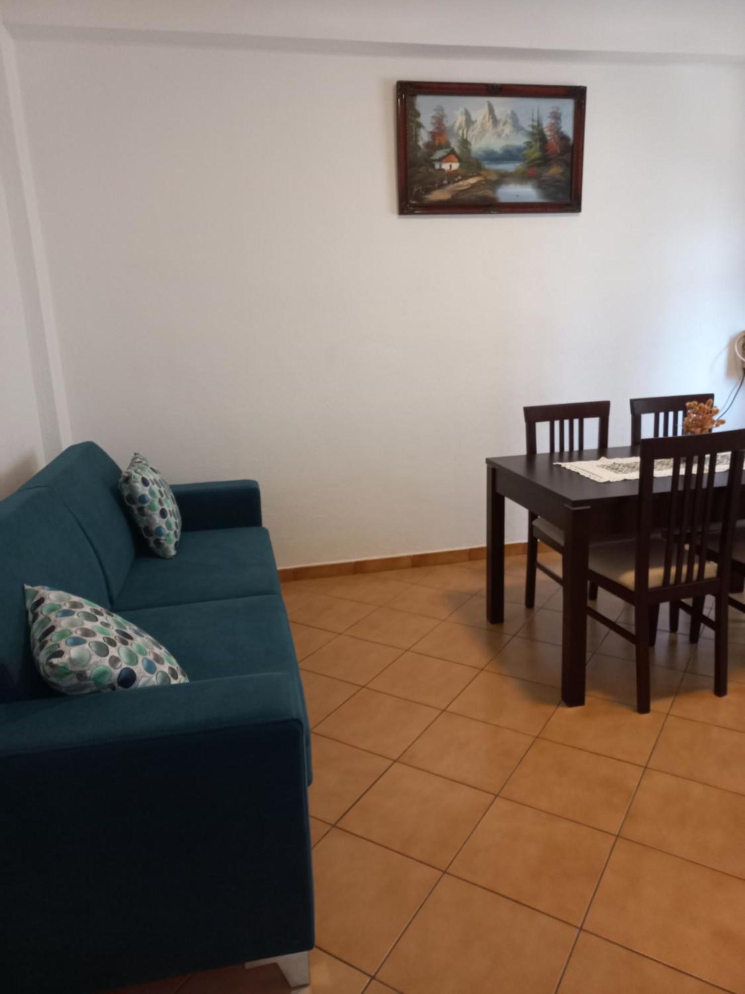 Apartament Gloria&Mitati โอริคูม ห้อง รูปภาพ