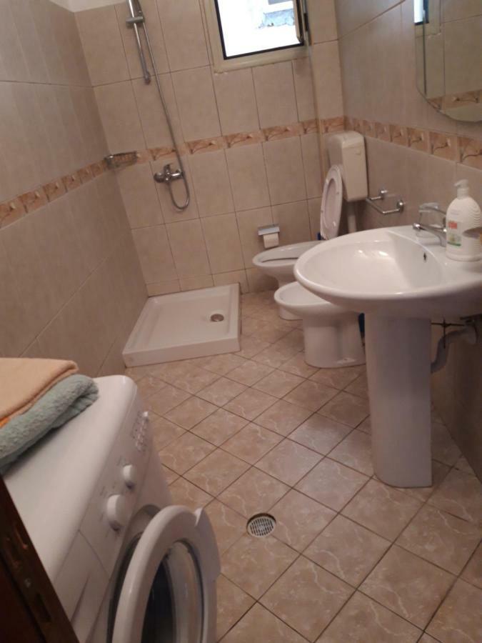 Apartament Gloria&Mitati โอริคูม ภายนอก รูปภาพ