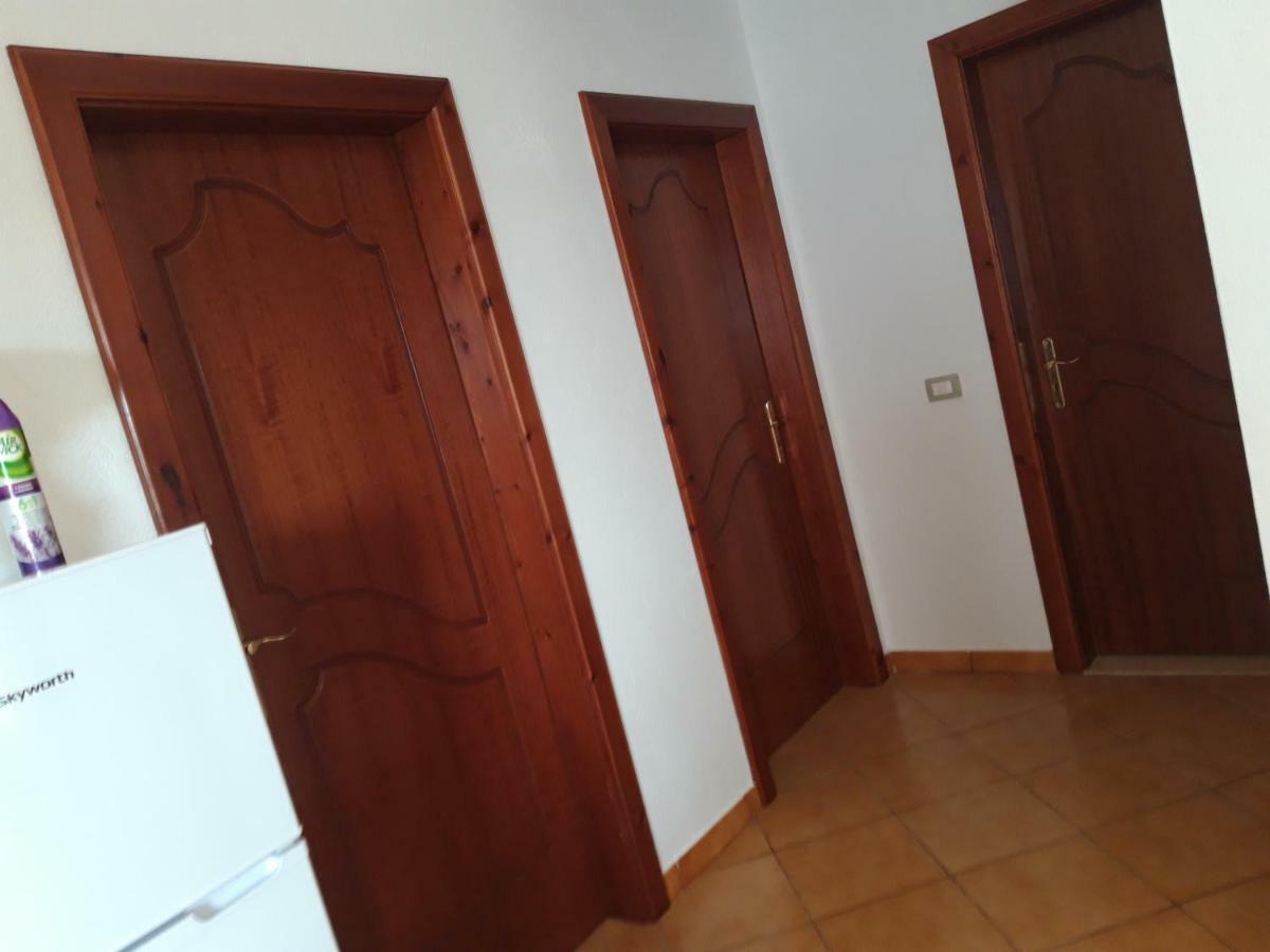 Apartament Gloria&Mitati โอริคูม ภายนอก รูปภาพ